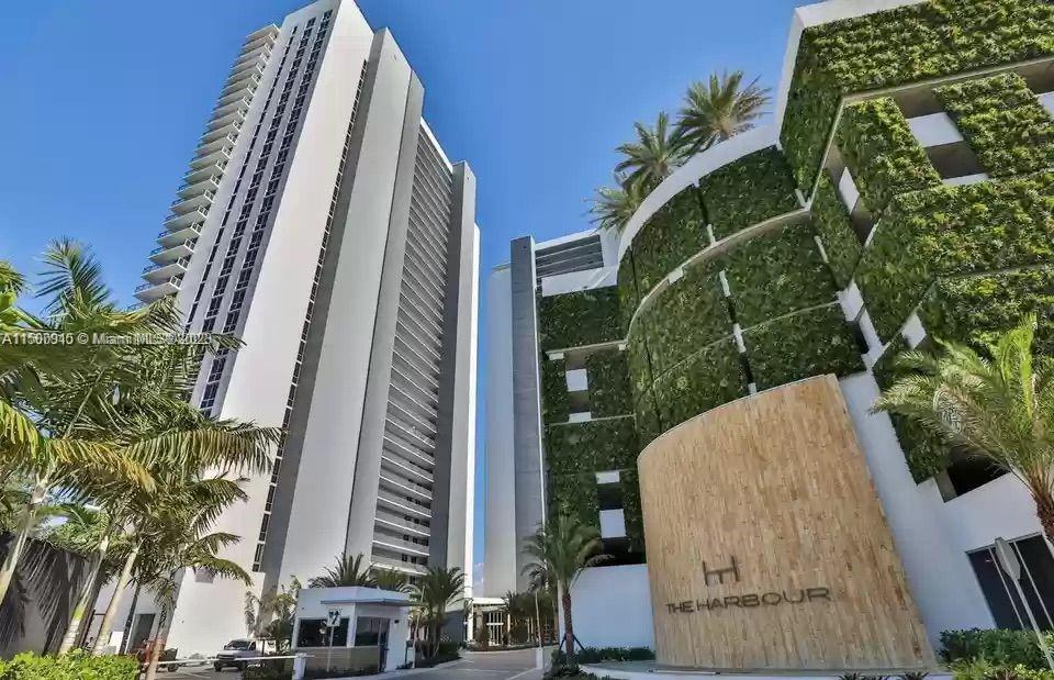 16385 Biscayne Blvd 806, North Miami Beach, Florida 33160, 2 Bedrooms Bedrooms, ,2 BathroomsBathrooms,Residentiallease,For Rent,16385 Biscayne Blvd 806,A11500915