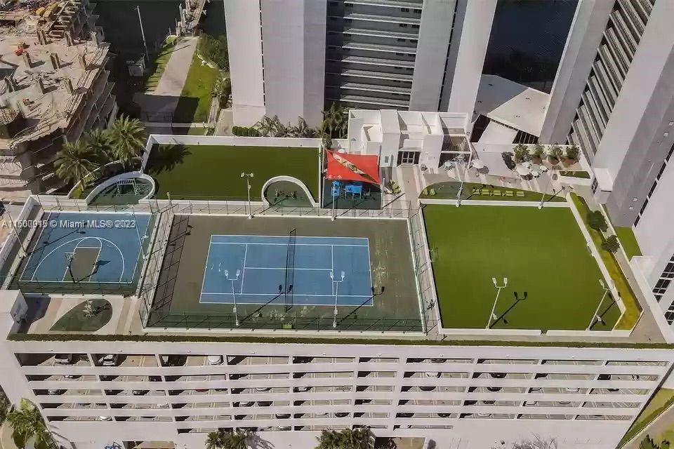 16385 Biscayne Blvd 806, North Miami Beach, Florida 33160, 2 Bedrooms Bedrooms, ,2 BathroomsBathrooms,Residentiallease,For Rent,16385 Biscayne Blvd 806,A11500915