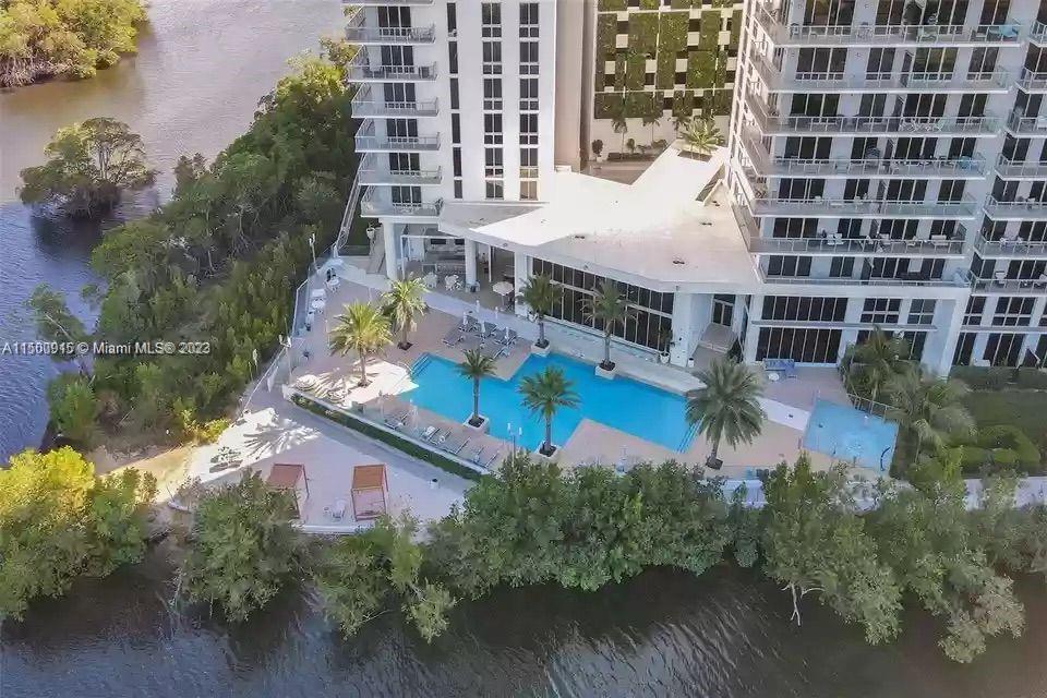 16385 Biscayne Blvd 806, North Miami Beach, Florida 33160, 2 Bedrooms Bedrooms, ,2 BathroomsBathrooms,Residentiallease,For Rent,16385 Biscayne Blvd 806,A11500915