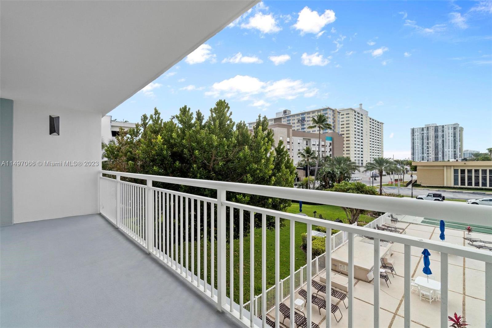 201 N Ocean Blvd 303, Pompano Beach, Florida 33062, 2 Bedrooms Bedrooms, ,2 BathroomsBathrooms,Residential,For Sale,201 N Ocean Blvd 303,A11497066