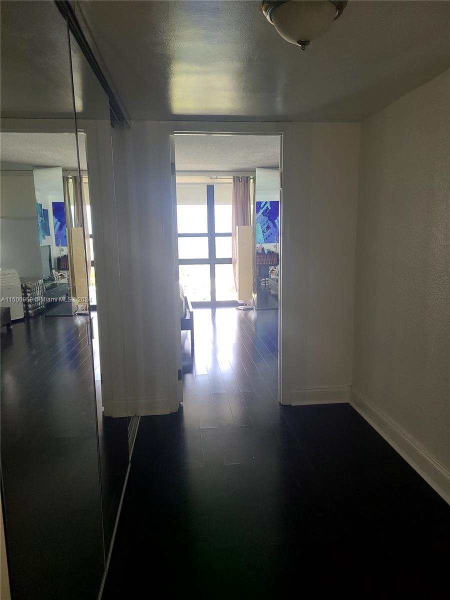 600 NE 36 St PH-22, Miami, Florida 33137, 3 Bedrooms Bedrooms, ,2 BathroomsBathrooms,Residentiallease,For Rent,600 NE 36 St PH-22,A11500959