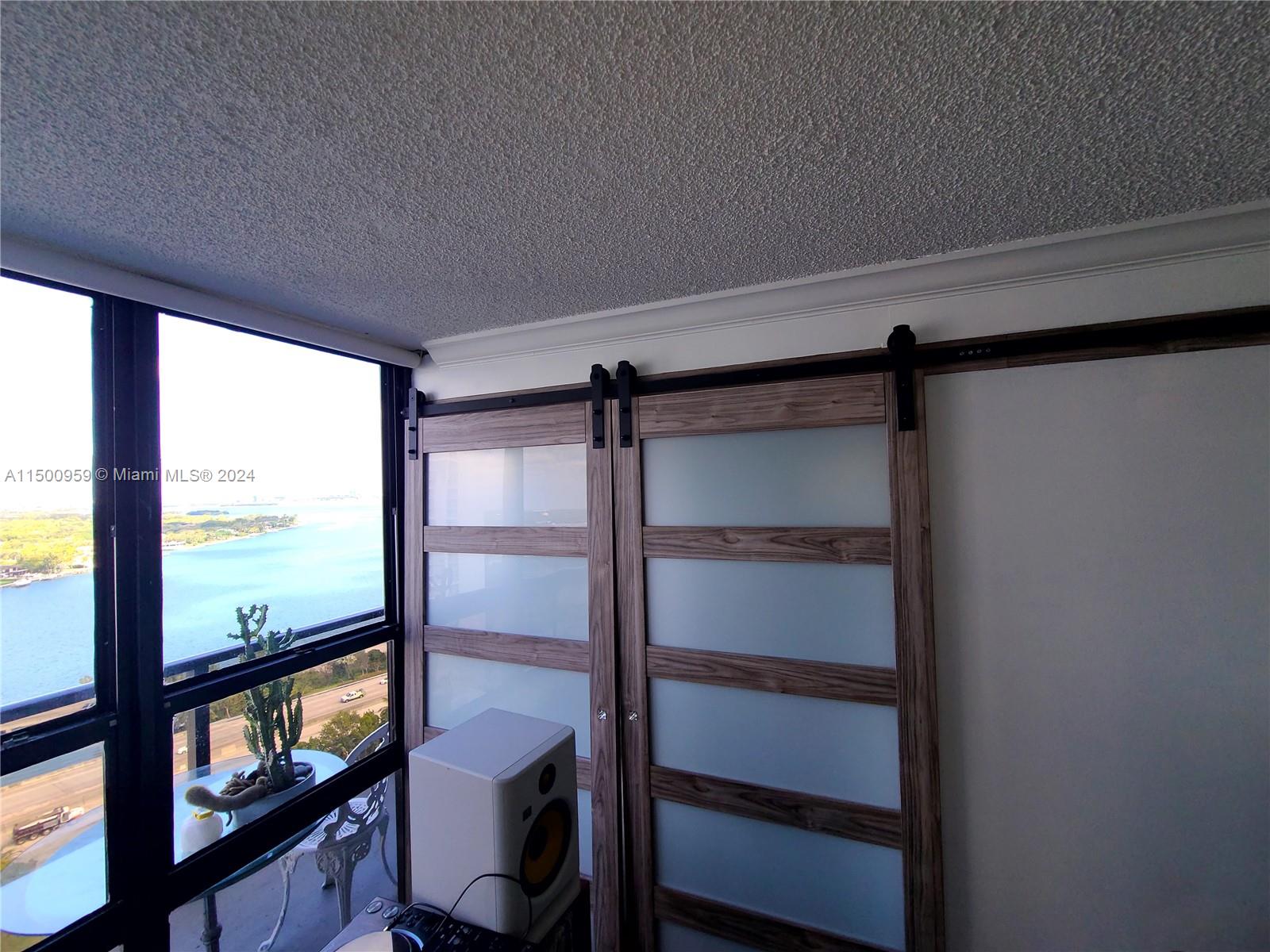 600 NE 36 St PH-22, Miami, Florida 33137, 3 Bedrooms Bedrooms, ,2 BathroomsBathrooms,Residentiallease,For Rent,600 NE 36 St PH-22,A11500959