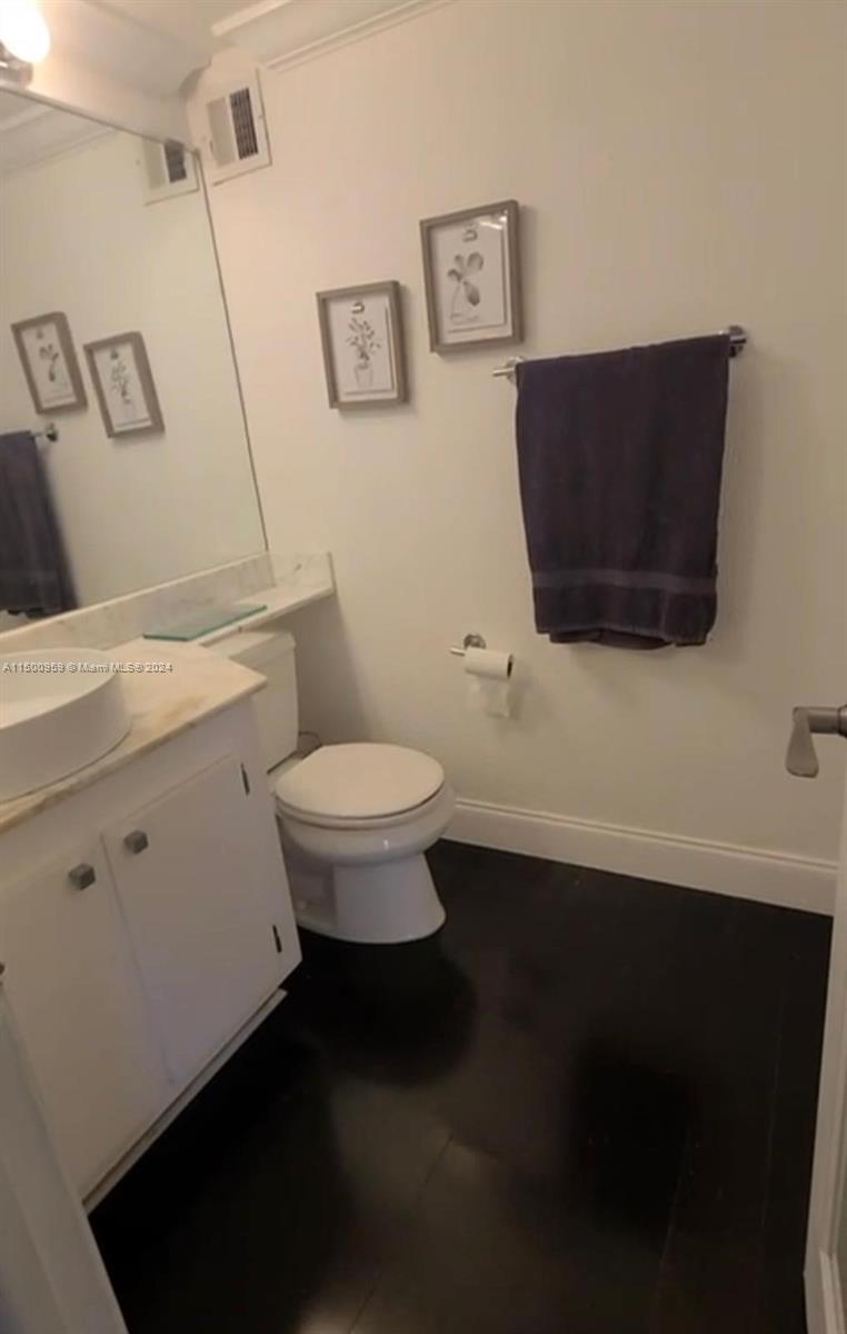 600 NE 36 St PH-22, Miami, Florida 33137, 3 Bedrooms Bedrooms, ,2 BathroomsBathrooms,Residentiallease,For Rent,600 NE 36 St PH-22,A11500959