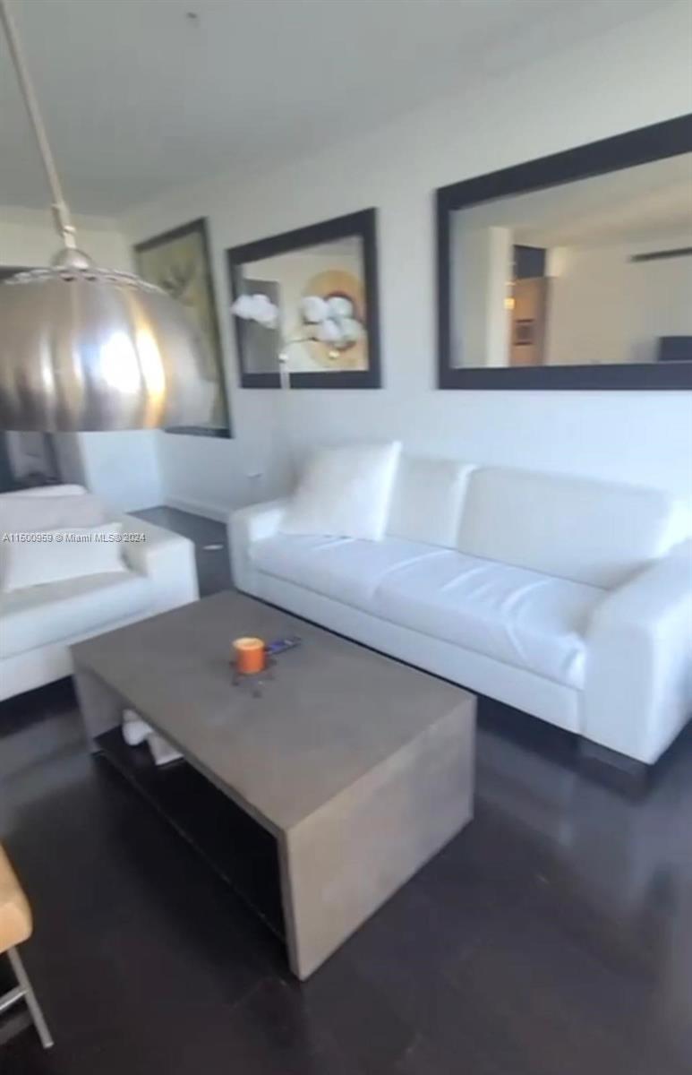 600 NE 36 St PH-22, Miami, Florida 33137, 3 Bedrooms Bedrooms, ,2 BathroomsBathrooms,Residentiallease,For Rent,600 NE 36 St PH-22,A11500959