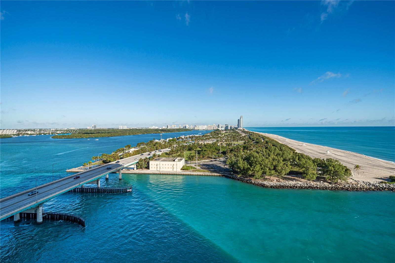 10295 Collins Ave 121716, Bal Harbour, Florida 33154, 2 Bedrooms Bedrooms, ,2 BathroomsBathrooms,Residentiallease,For Rent,10295 Collins Ave 121716,A11500352