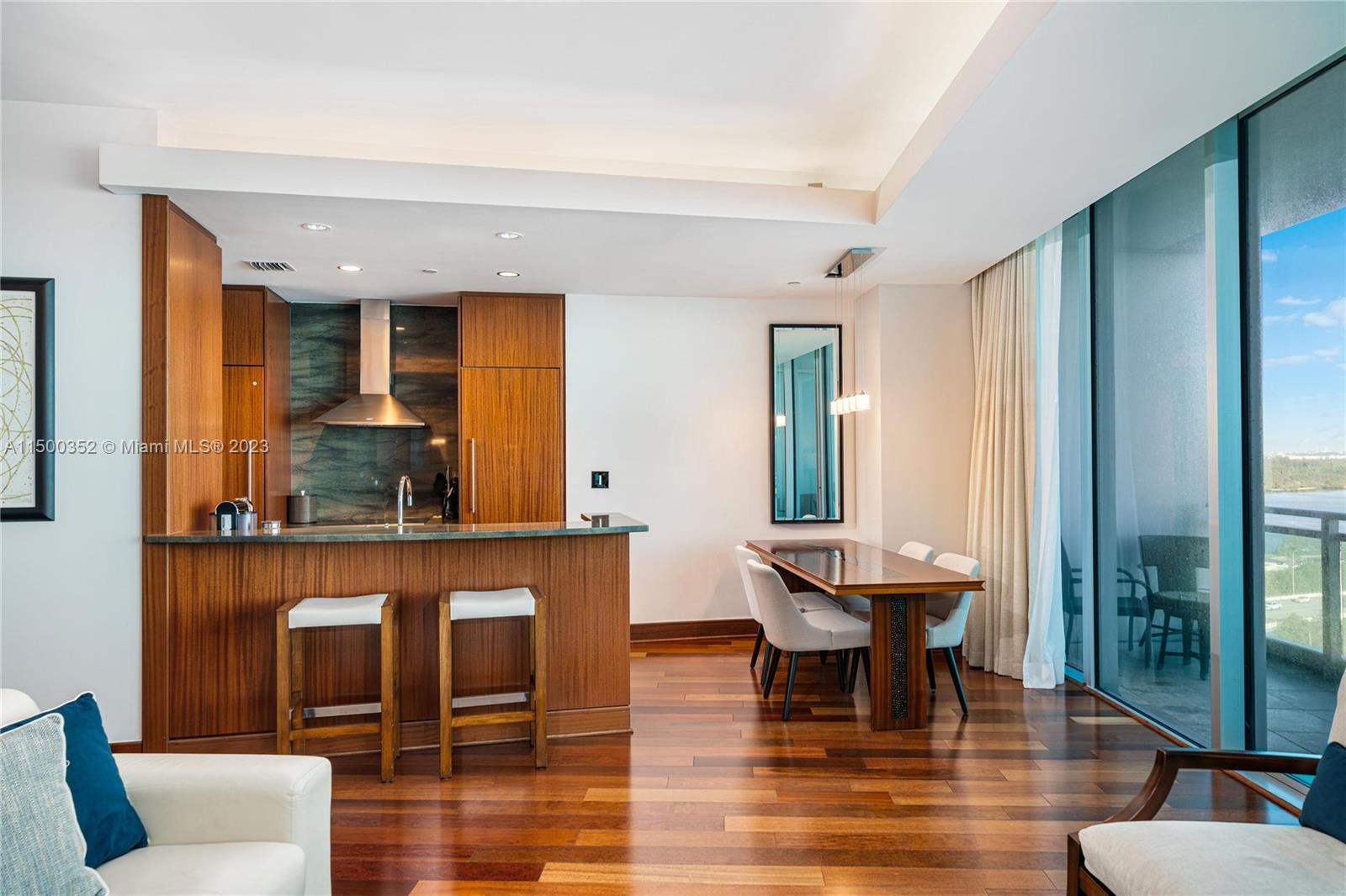 10295 Collins Ave 121716, Bal Harbour, Florida 33154, 2 Bedrooms Bedrooms, ,2 BathroomsBathrooms,Residentiallease,For Rent,10295 Collins Ave 121716,A11500352