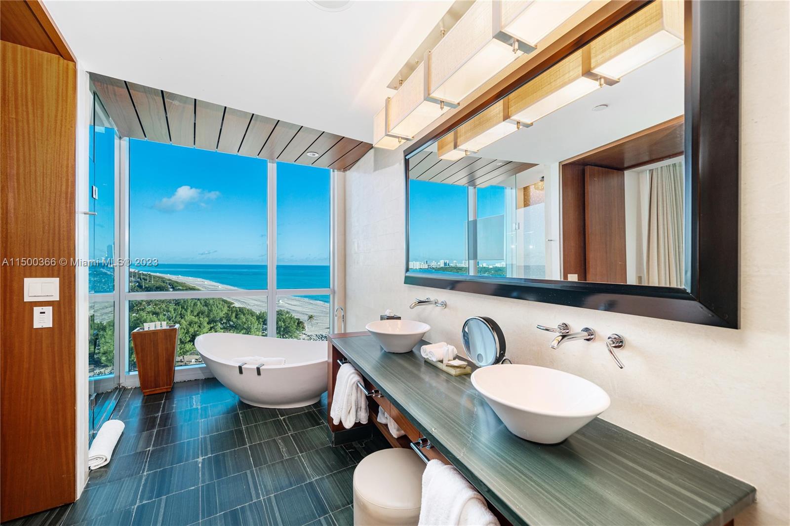 10295 Collins Ave 1216, Bal Harbour, Florida 33154, 1 Bedroom Bedrooms, ,1 BathroomBathrooms,Residentiallease,For Rent,10295 Collins Ave 1216,A11500366