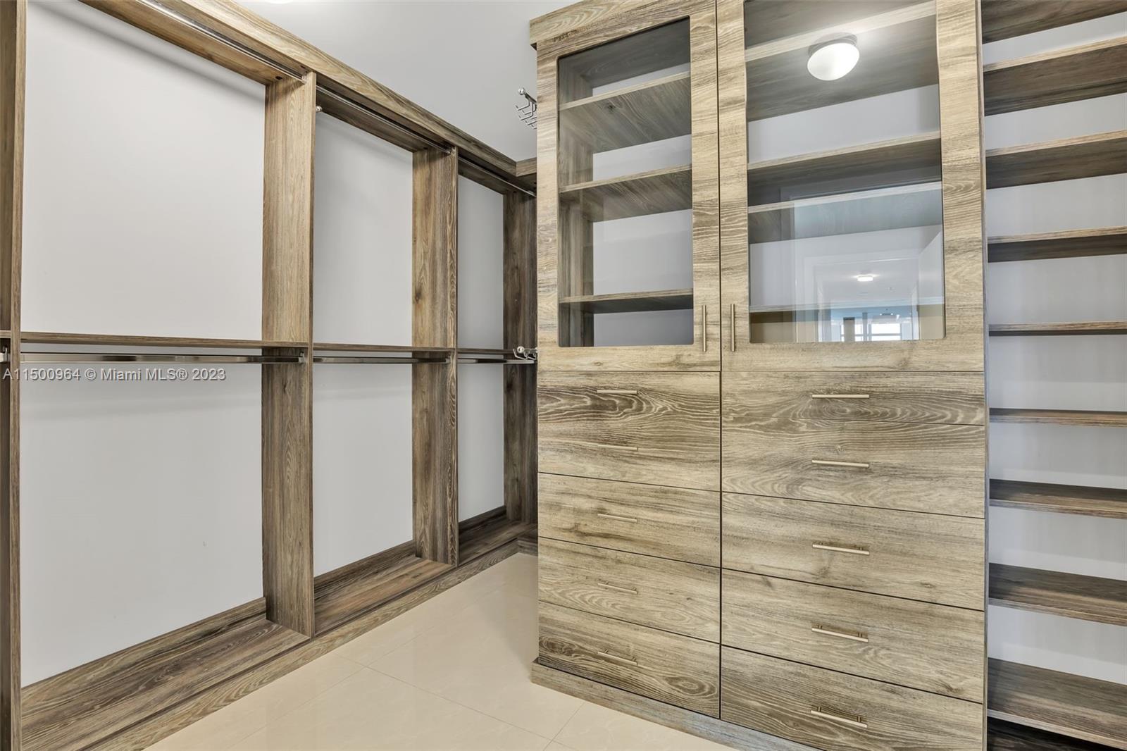 17301 Biscayne Blvd 1709, North Miami Beach, Florida 33160, 3 Bedrooms Bedrooms, ,3 BathroomsBathrooms,Residential,For Sale,17301 Biscayne Blvd 1709,A11500964