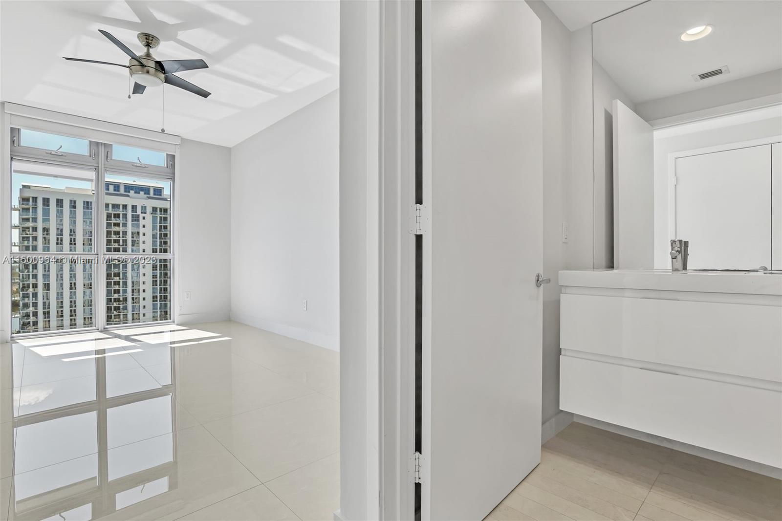 17301 Biscayne Blvd 1709, North Miami Beach, Florida 33160, 3 Bedrooms Bedrooms, ,3 BathroomsBathrooms,Residential,For Sale,17301 Biscayne Blvd 1709,A11500964