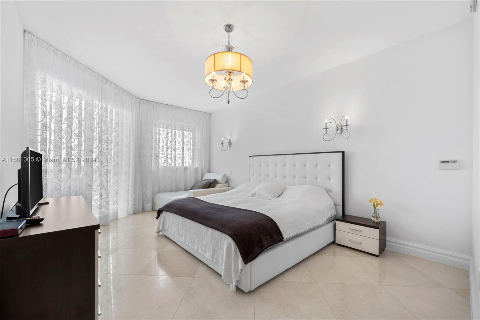 17875 Collins Ave 702, Sunny Isles Beach, Florida 33160, 3 Bedrooms Bedrooms, ,3 BathroomsBathrooms,Residentiallease,For Rent,17875 Collins Ave 702,A11501005