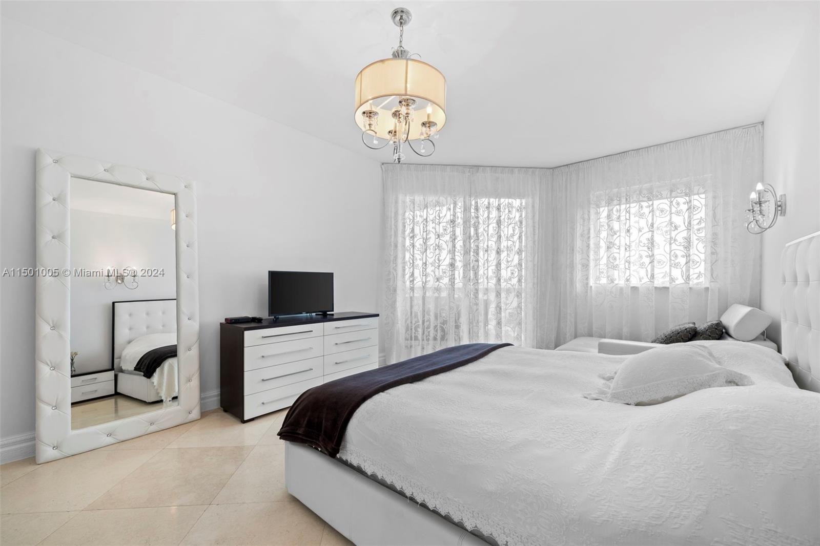 17875 Collins Ave 702, Sunny Isles Beach, Florida 33160, 3 Bedrooms Bedrooms, ,3 BathroomsBathrooms,Residentiallease,For Rent,17875 Collins Ave 702,A11501005