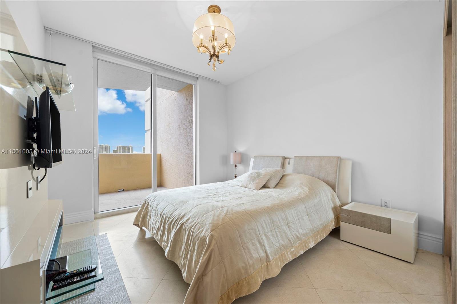 17875 Collins Ave 702, Sunny Isles Beach, Florida 33160, 3 Bedrooms Bedrooms, ,3 BathroomsBathrooms,Residentiallease,For Rent,17875 Collins Ave 702,A11501005