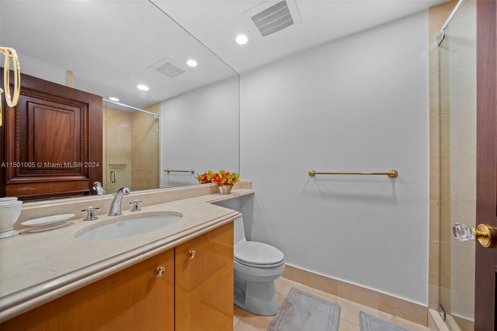 17875 Collins Ave 702, Sunny Isles Beach, Florida 33160, 3 Bedrooms Bedrooms, ,3 BathroomsBathrooms,Residentiallease,For Rent,17875 Collins Ave 702,A11501005