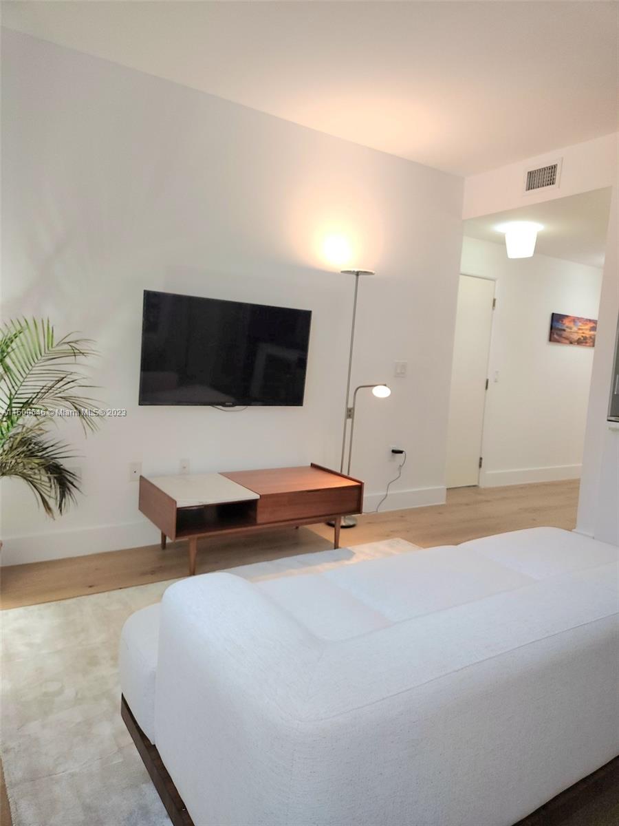 1410 Euclid Ave 3, Miami Beach, Florida 33139, 2 Bedrooms Bedrooms, ,2 BathroomsBathrooms,Residential,For Sale,1410 Euclid Ave 3,A11500646