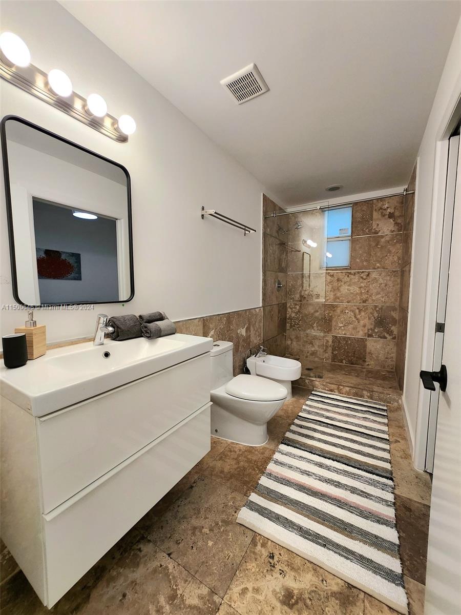 1410 Euclid Ave 3, Miami Beach, Florida 33139, 2 Bedrooms Bedrooms, ,2 BathroomsBathrooms,Residential,For Sale,1410 Euclid Ave 3,A11500646