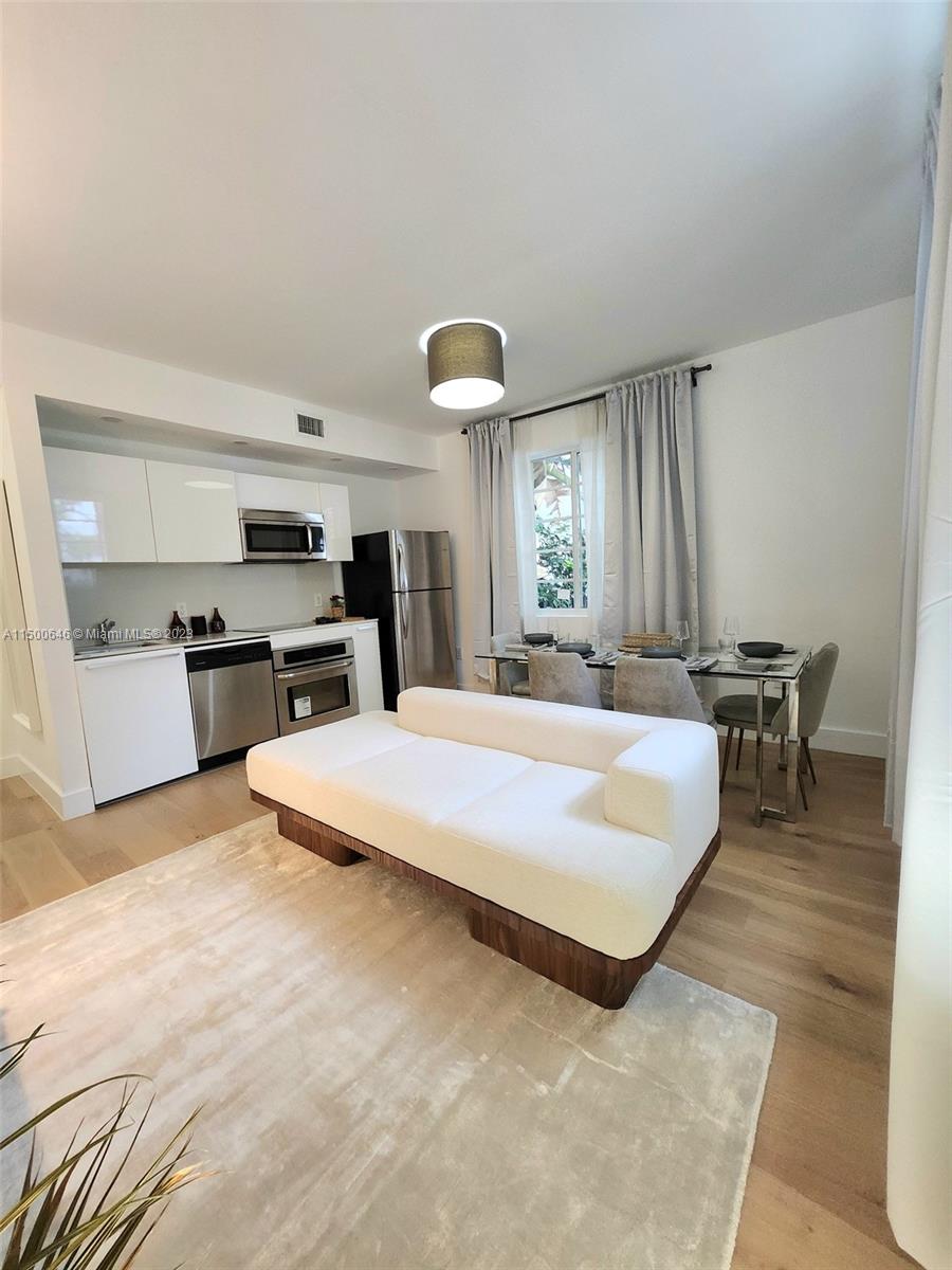 1410 Euclid Ave 3, Miami Beach, Florida 33139, 2 Bedrooms Bedrooms, ,2 BathroomsBathrooms,Residential,For Sale,1410 Euclid Ave 3,A11500646