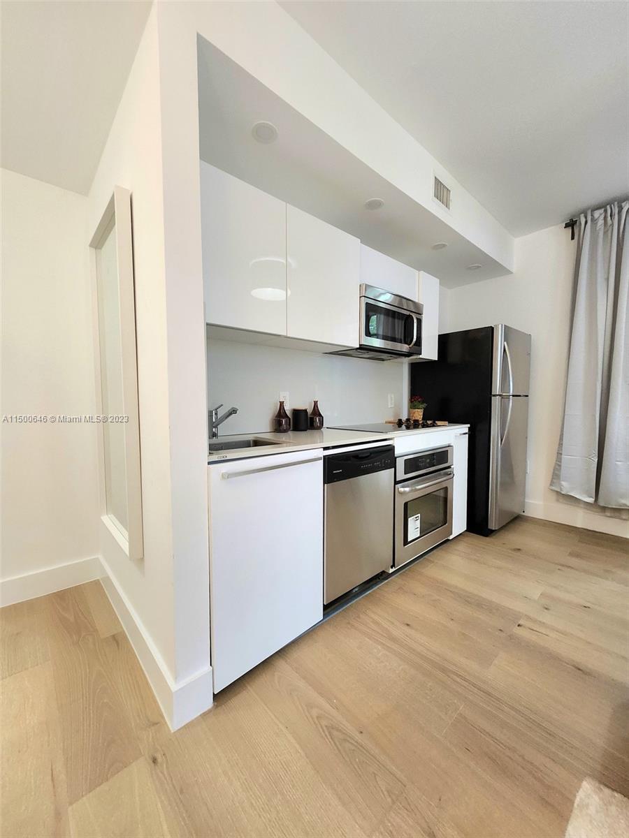 1410 Euclid Ave 3, Miami Beach, Florida 33139, 2 Bedrooms Bedrooms, ,2 BathroomsBathrooms,Residential,For Sale,1410 Euclid Ave 3,A11500646