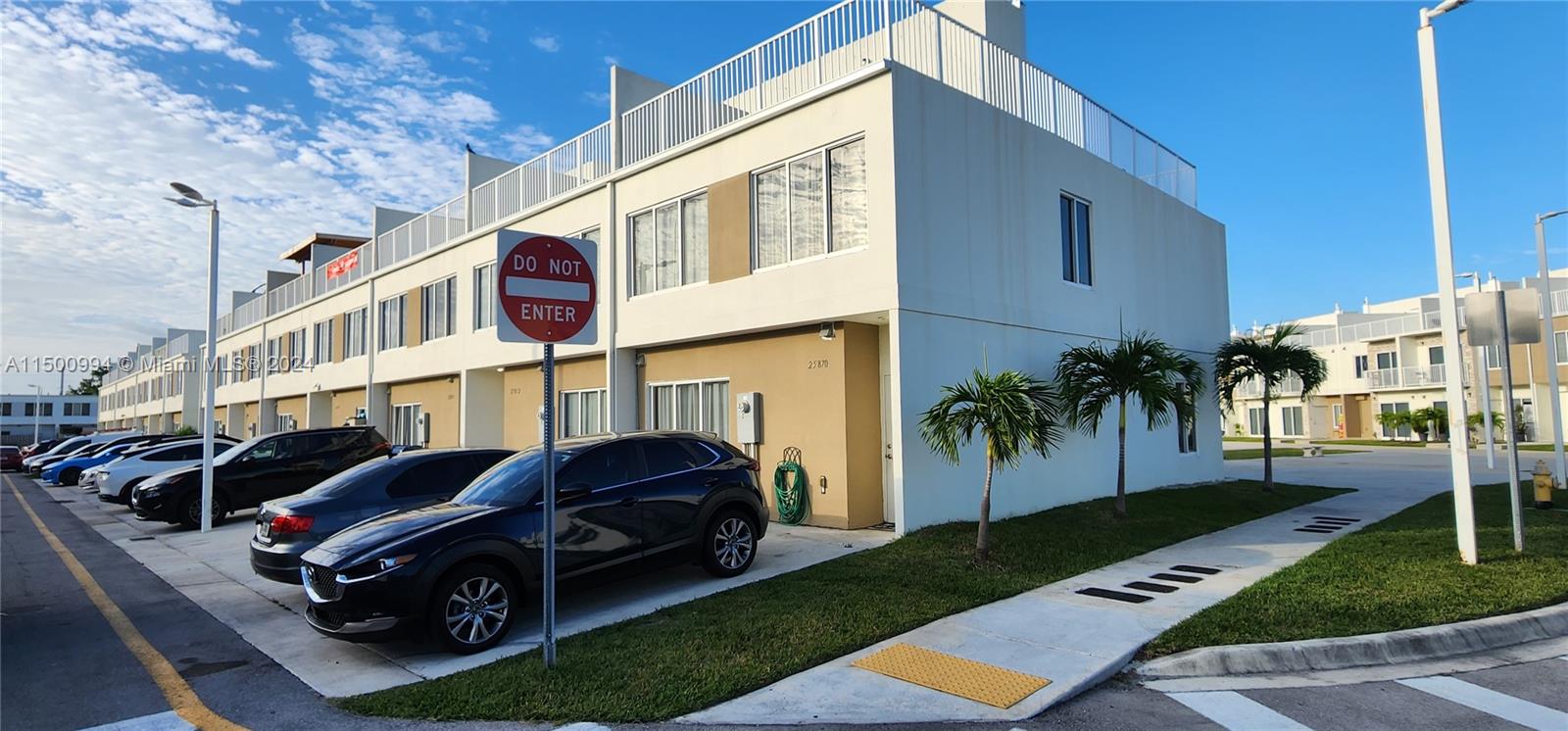 25870 SW 139th Ct, Homestead, Florida 33032, 4 Bedrooms Bedrooms, ,3 BathroomsBathrooms,Residential,For Sale,25870 SW 139th Ct,A11500994