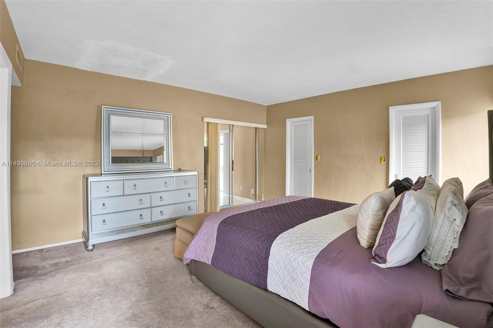 5711 S Bayberry Ln, Tamarac, Florida 33319, 2 Bedrooms Bedrooms, ,2 BathroomsBathrooms,Residential,For Sale,5711 S Bayberry Ln,A11499890