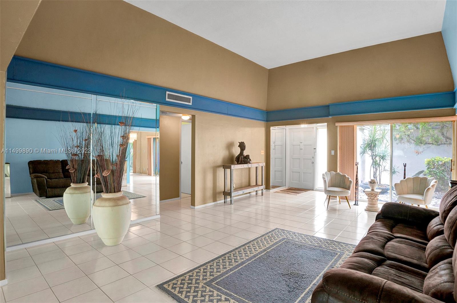 5711 S Bayberry Ln, Tamarac, Florida 33319, 2 Bedrooms Bedrooms, ,2 BathroomsBathrooms,Residential,For Sale,5711 S Bayberry Ln,A11499890