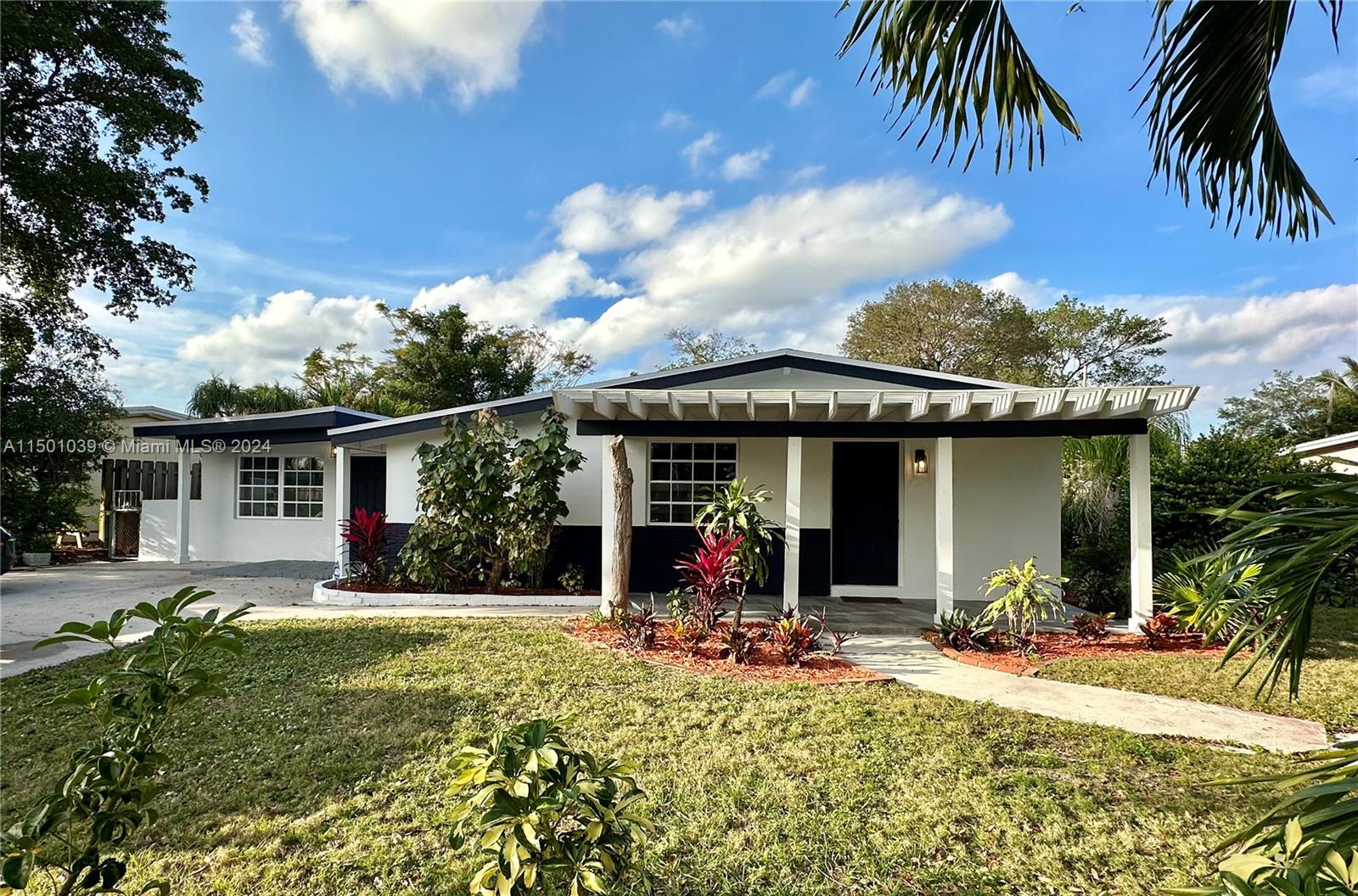 1619 16th St, Fort Lauderdale, FL, 33311 United States, 3 Bedrooms Bedrooms, ,2 BathroomsBathrooms,Residential,For Sale,16th St,A11501039