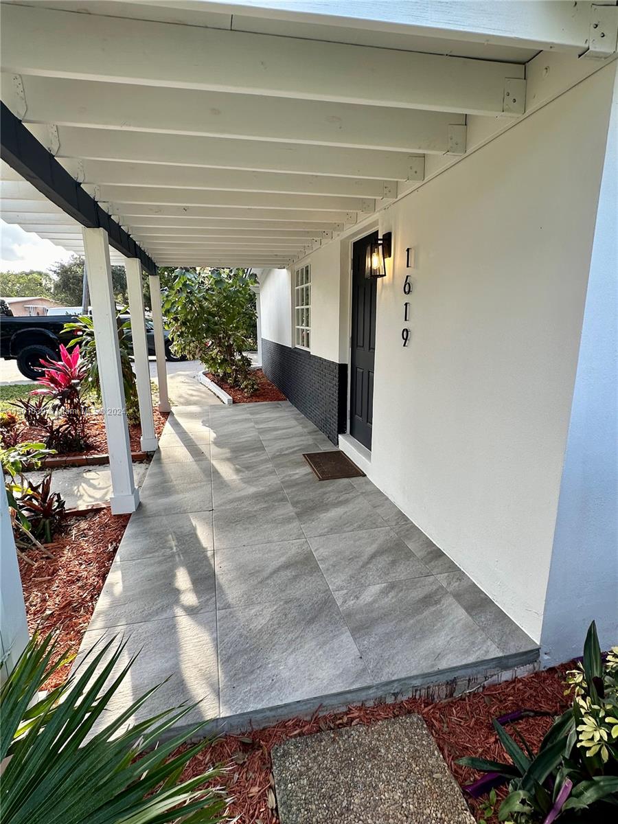 1619 16th St, Fort Lauderdale, FL, 33311 United States, 3 Bedrooms Bedrooms, ,2 BathroomsBathrooms,Residential,For Sale,16th St,A11501039
