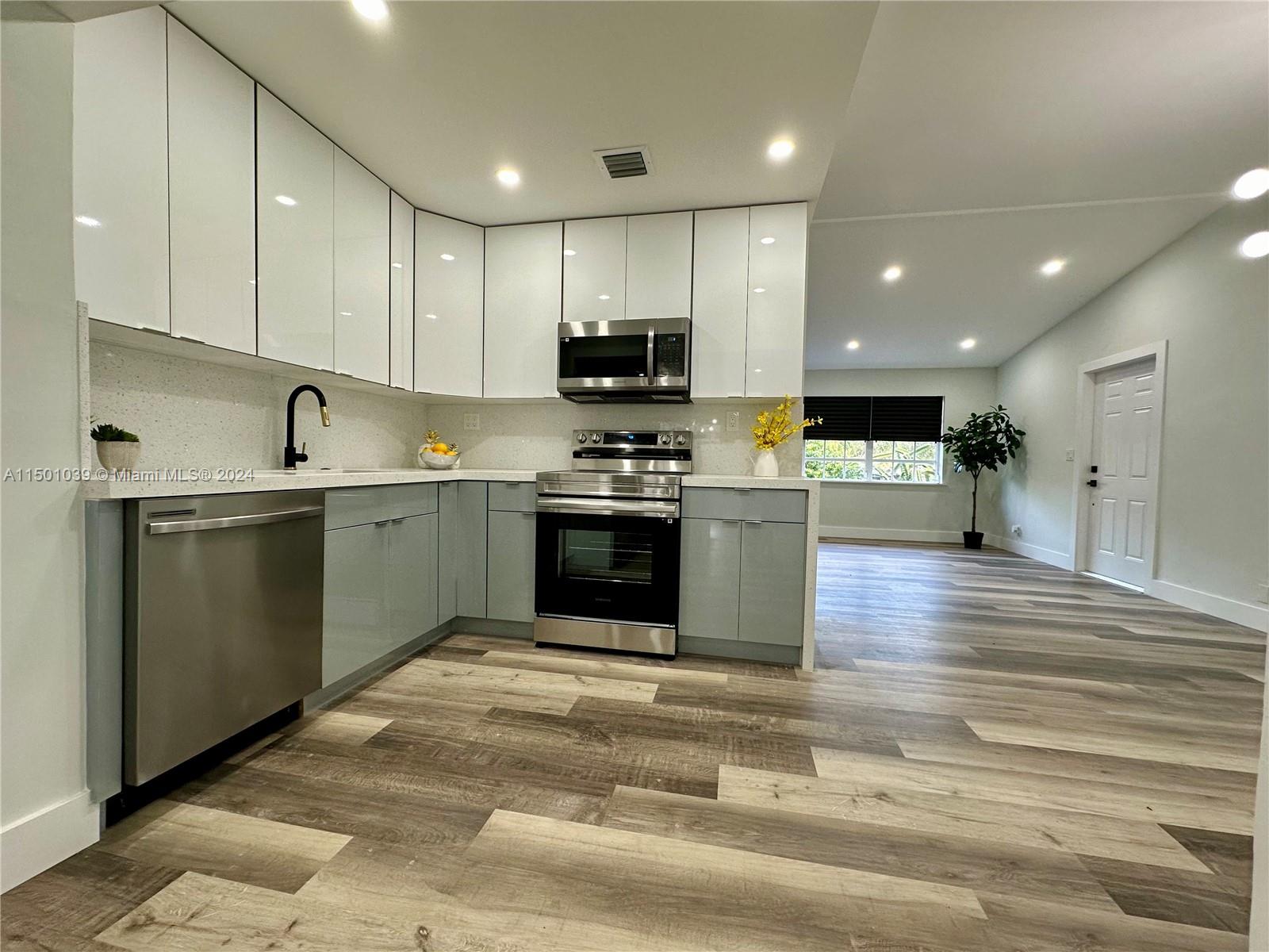 1619 16th St, Fort Lauderdale, FL, 33311 United States, 3 Bedrooms Bedrooms, ,2 BathroomsBathrooms,Residential,For Sale,16th St,A11501039