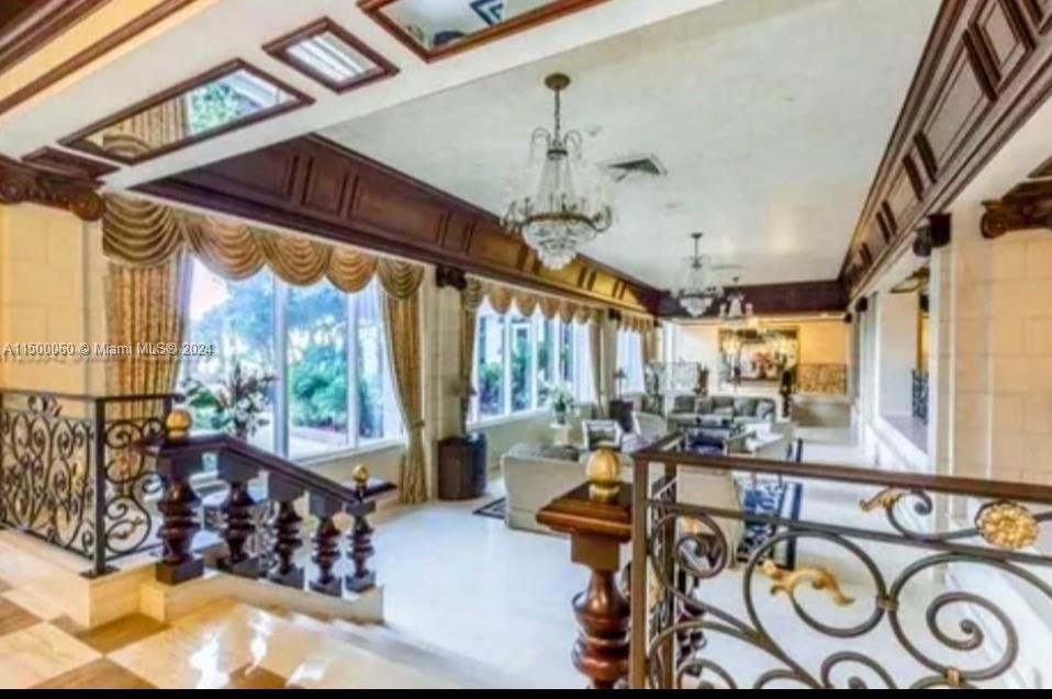 FULL SUNNY SOUTH EASTERN BEDROOM OCEAN COASTLINE VIEWS