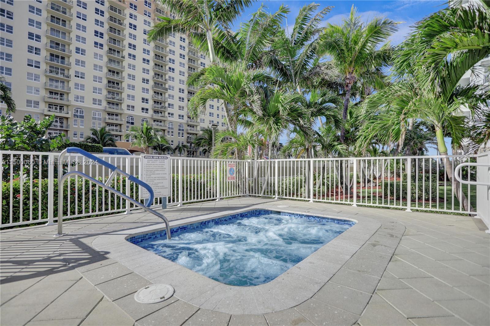 FULL SUNNY RESORT STYLE POOL AND DIRECT OCEAN ON THE SAND LOCATION