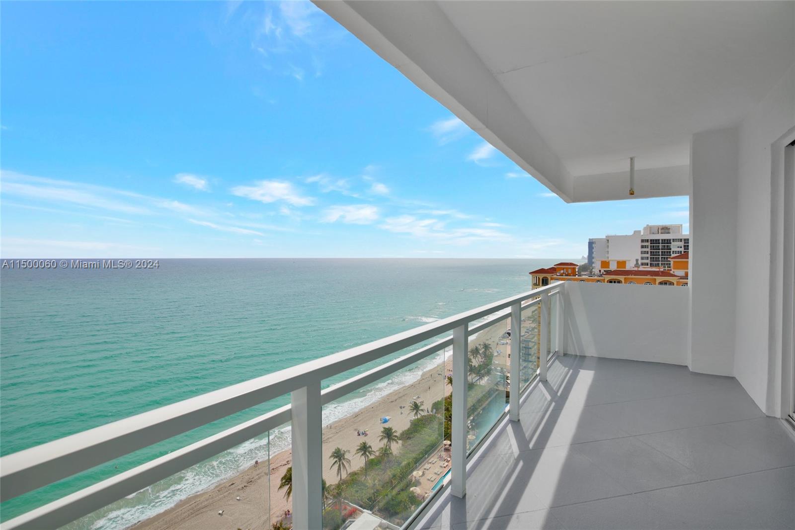 CRISP BLUE DEEP OCEAN HORIZON LINE FULL SUNNY PENTHOUSE VIEWS