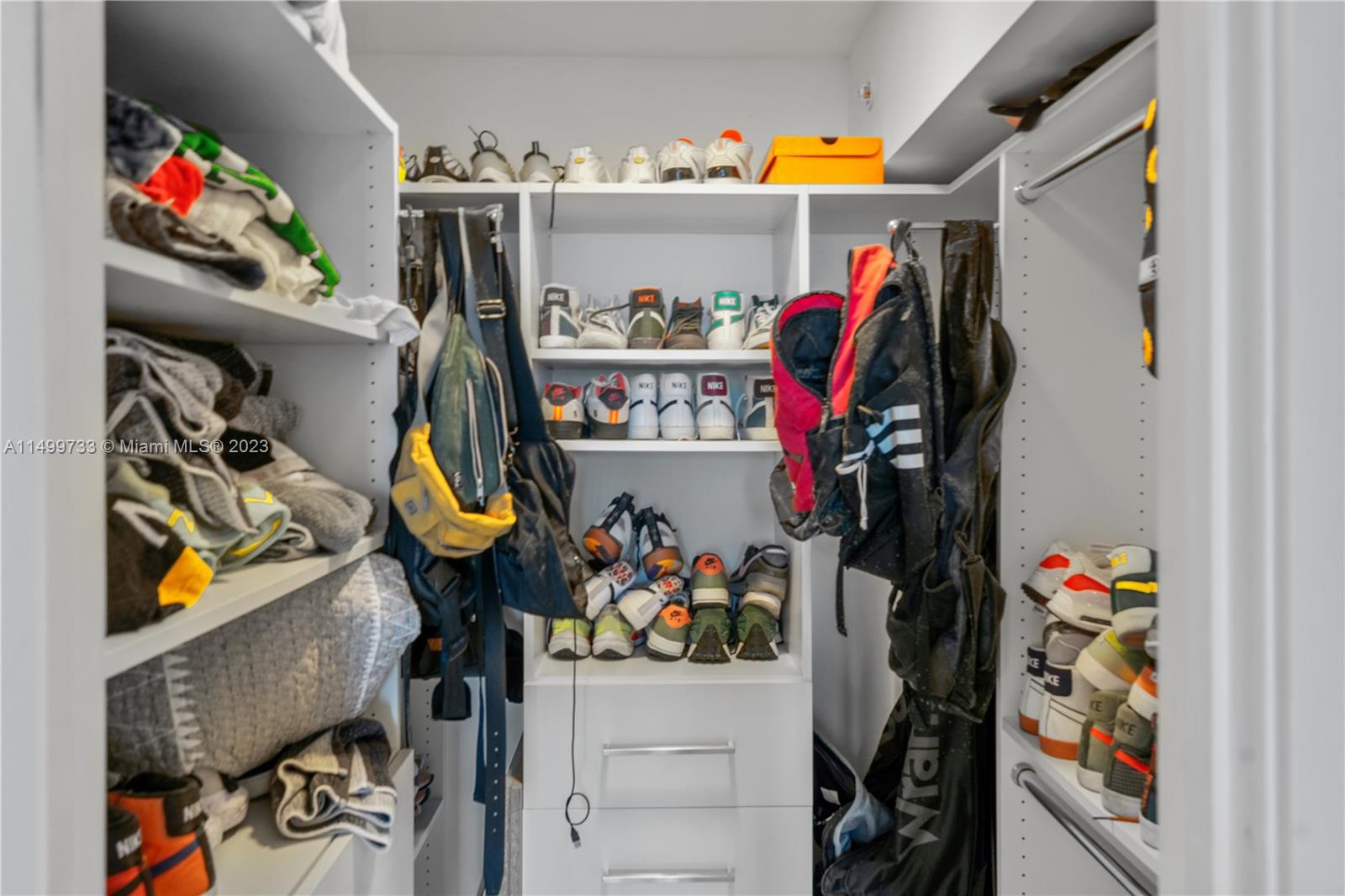 20515 E Country Club Dr 1849, Aventura, Florida 33180, 2 Bedrooms Bedrooms, ,2 BathroomsBathrooms,Residential,For Sale,20515 E Country Club Dr 1849,A11499733