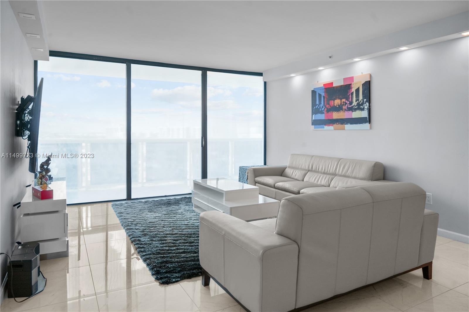 20515 E Country Club Dr 1849, Aventura, Florida 33180, 2 Bedrooms Bedrooms, ,2 BathroomsBathrooms,Residential,For Sale,20515 E Country Club Dr 1849,A11499733