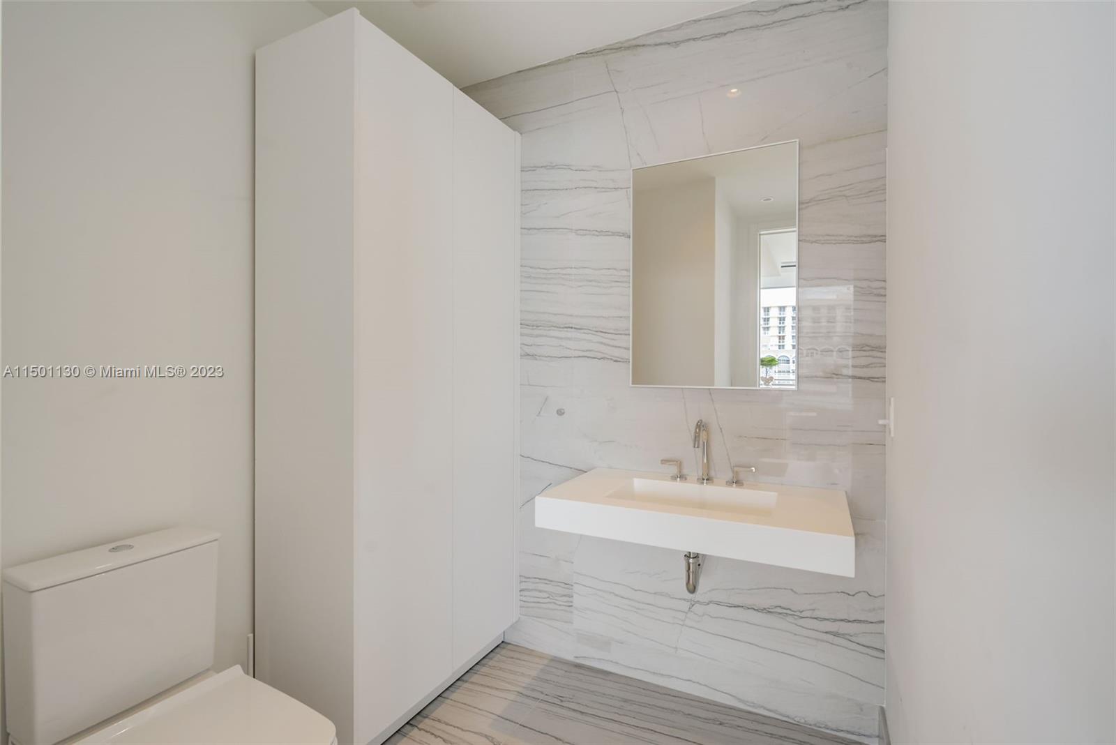 8701 Collins Ave 603, Miami Beach, Florida 33154, 1 Bedroom Bedrooms, ,1 BathroomBathrooms,Residential,For Sale,8701 Collins Ave 603,A11501130