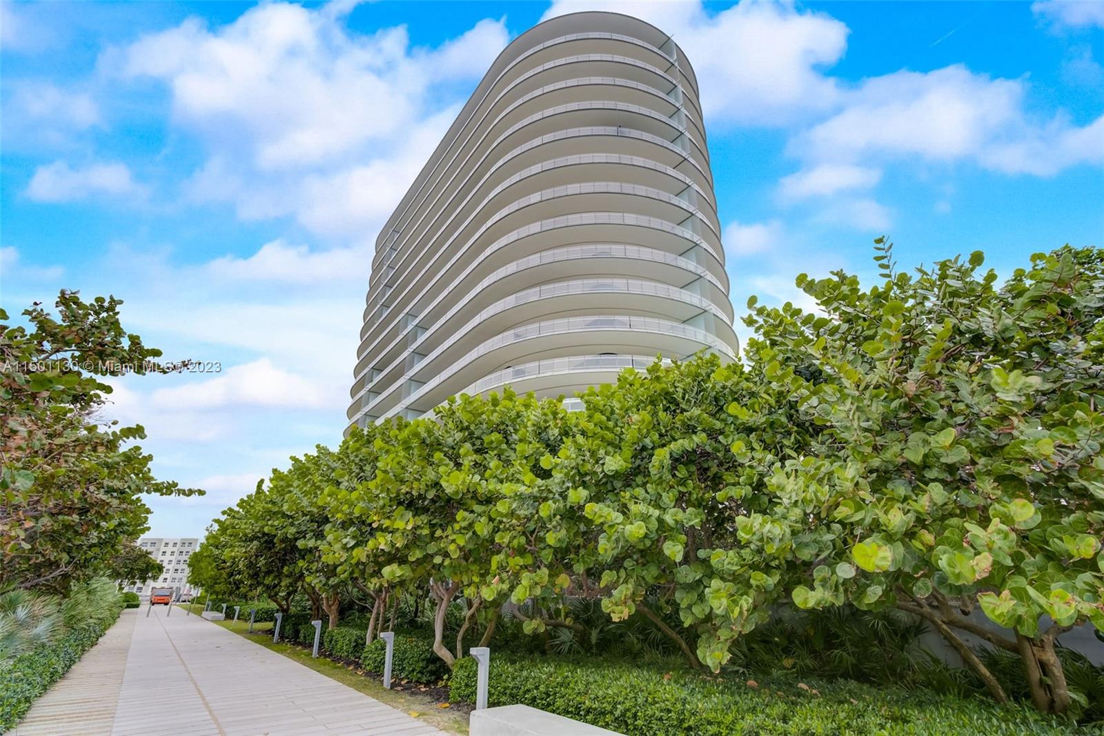 8701 Collins Ave 603, Miami Beach, Florida 33154, 1 Bedroom Bedrooms, ,1 BathroomBathrooms,Residential,For Sale,8701 Collins Ave 603,A11501130