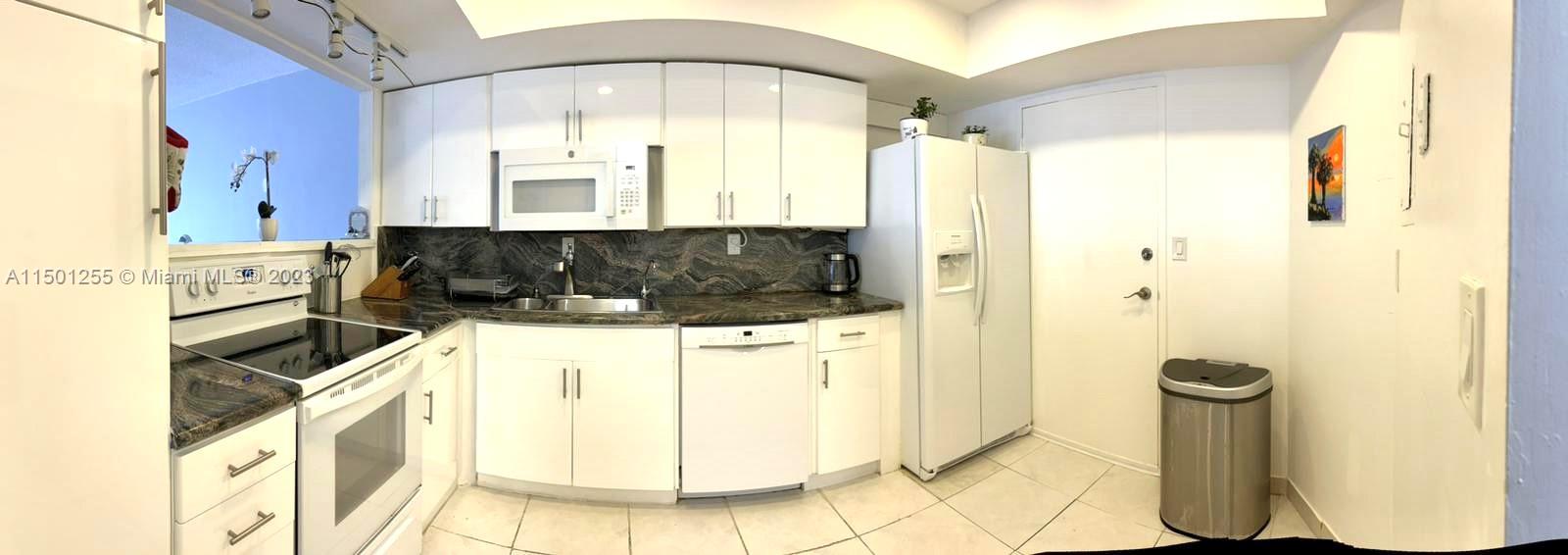1301 NE Miami Gardens Dr 502W, Miami, Florida 33179, 1 Bedroom Bedrooms, ,2 BathroomsBathrooms,Residential,For Sale,1301 NE Miami Gardens Dr 502W,A11501255