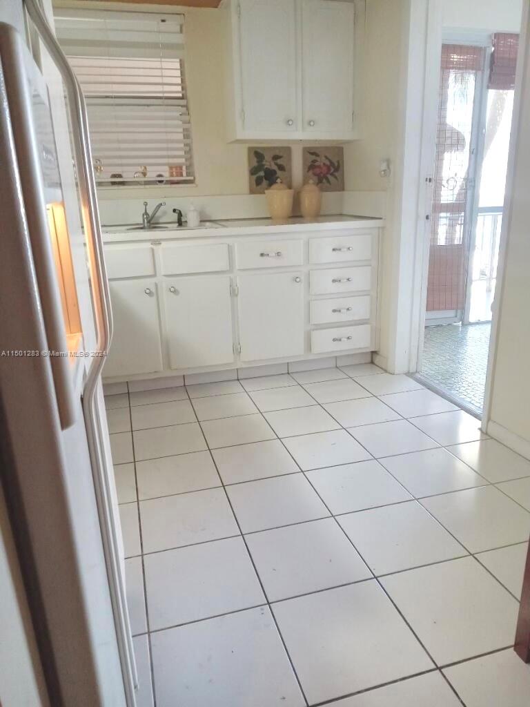 300 Golden Isles Dr 205, Hallandale Beach, Florida 33009, 2 Bedrooms Bedrooms, ,2 BathroomsBathrooms,Residential,For Sale,300 Golden Isles Dr 205,A11501283