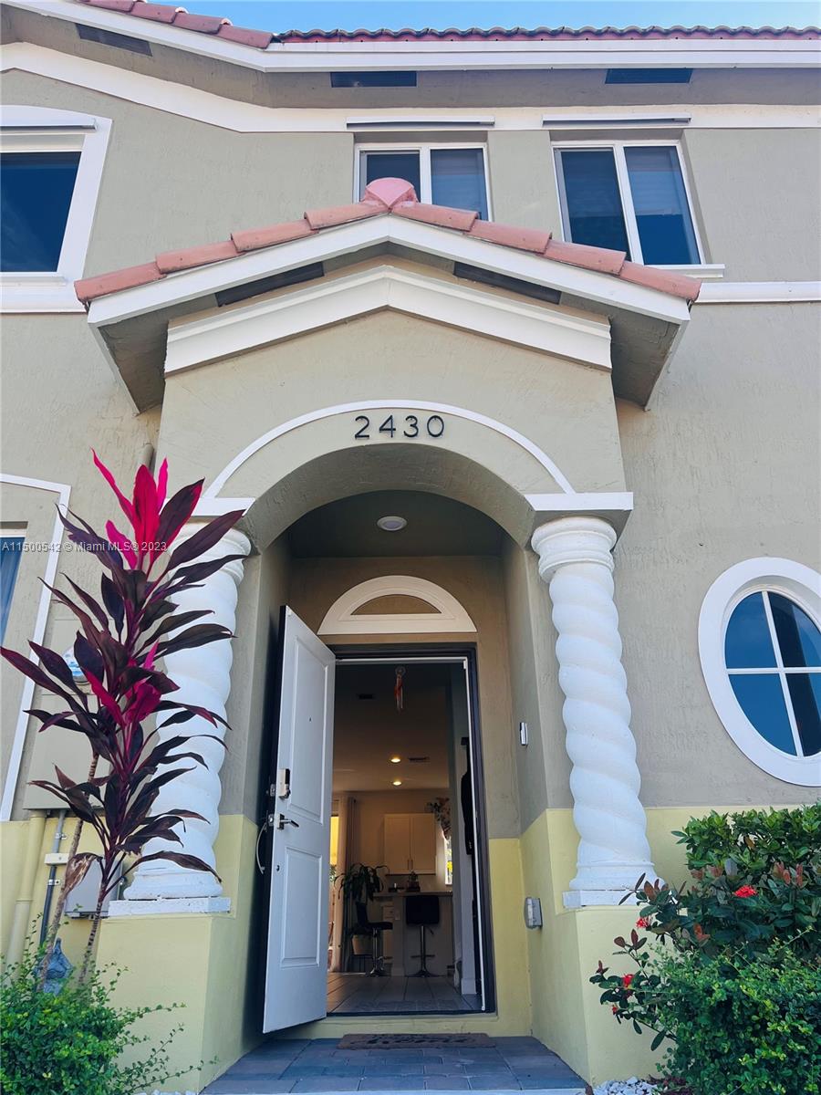 2430 SE 10th Ct, Homestead, Florida 33035, 4 Bedrooms Bedrooms, ,3 BathroomsBathrooms,Residentiallease,For Rent,2430 SE 10th Ct,A11500542