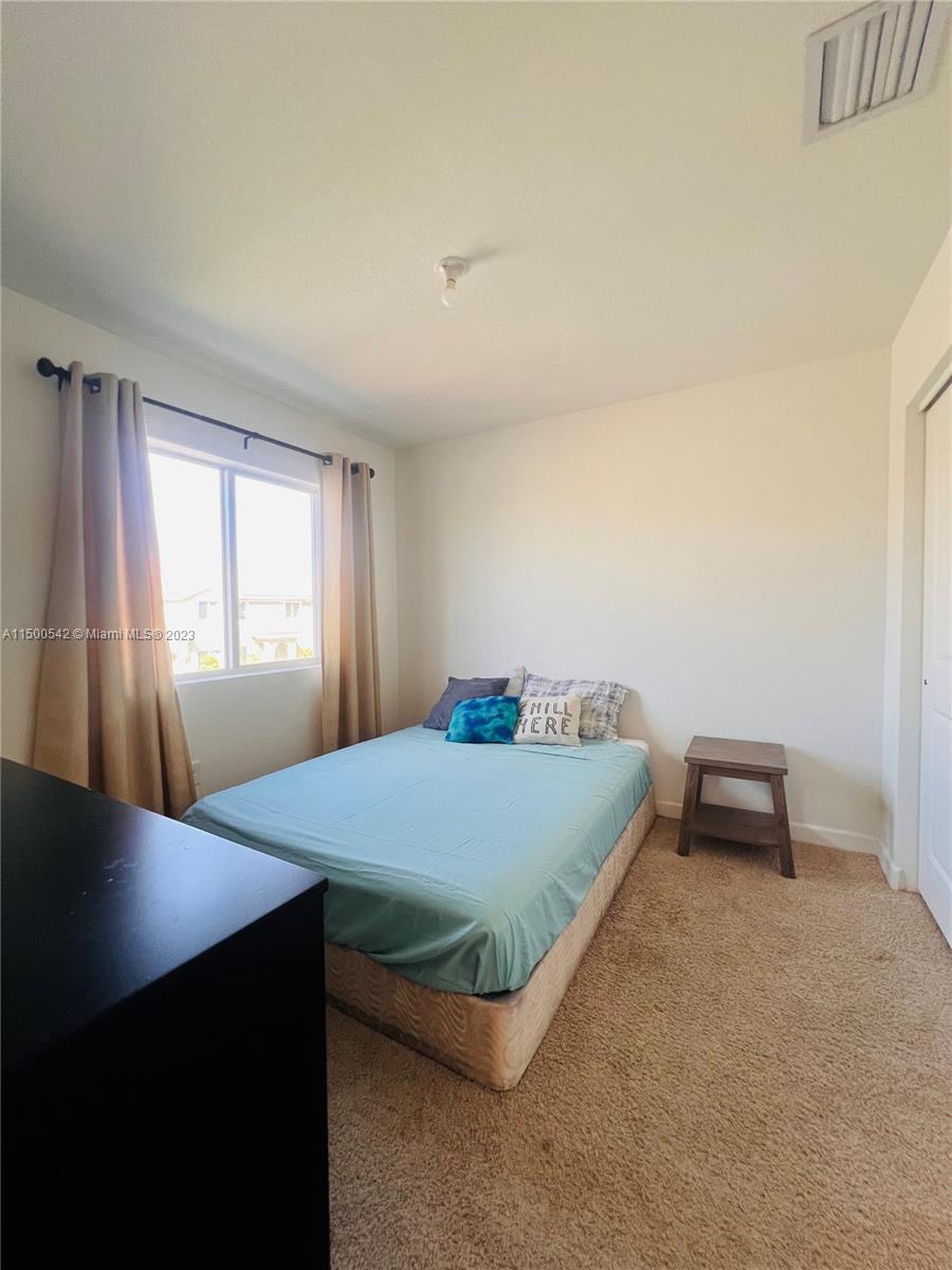 2430 SE 10th Ct, Homestead, Florida 33035, 4 Bedrooms Bedrooms, ,3 BathroomsBathrooms,Residentiallease,For Rent,2430 SE 10th Ct,A11500542