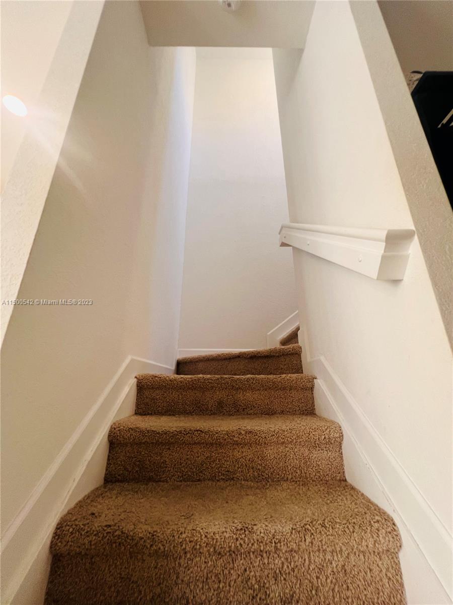 2430 SE 10th Ct, Homestead, Florida 33035, 4 Bedrooms Bedrooms, ,3 BathroomsBathrooms,Residentiallease,For Rent,2430 SE 10th Ct,A11500542