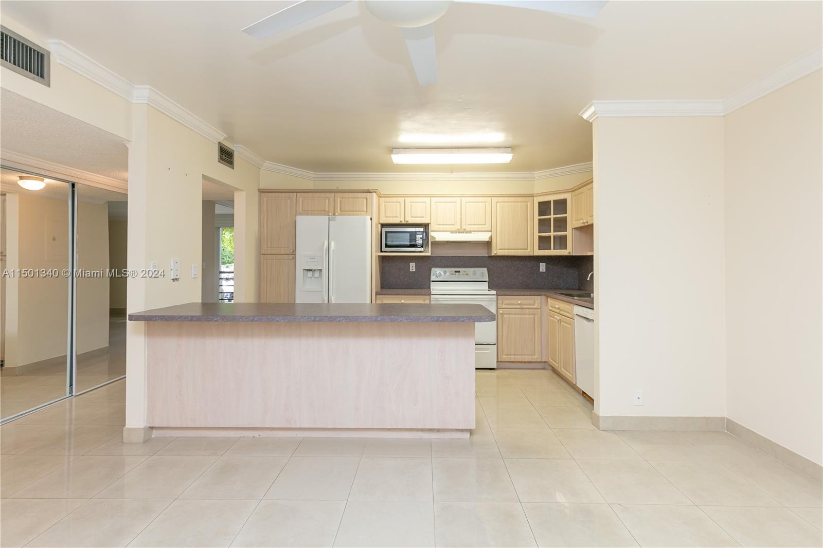 20441 NE 30th Ave 206-9, Aventura, Florida 33180, 3 Bedrooms Bedrooms, 5 Rooms Rooms,2 BathroomsBathrooms,Residential,For Sale,20441 NE 30th Ave 206-9,A11501340