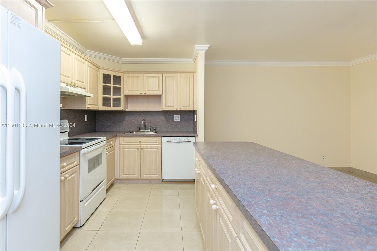 20441 NE 30th Ave 206-9, Aventura, Florida 33180, 3 Bedrooms Bedrooms, 5 Rooms Rooms,2 BathroomsBathrooms,Residential,For Sale,20441 NE 30th Ave 206-9,A11501340