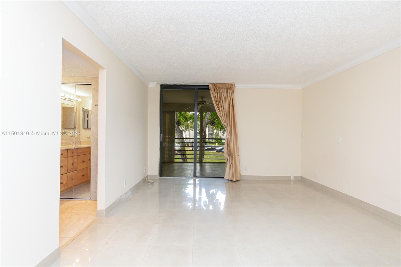 20441 NE 30th Ave 206-9, Aventura, Florida 33180, 3 Bedrooms Bedrooms, 5 Rooms Rooms,2 BathroomsBathrooms,Residential,For Sale,20441 NE 30th Ave 206-9,A11501340