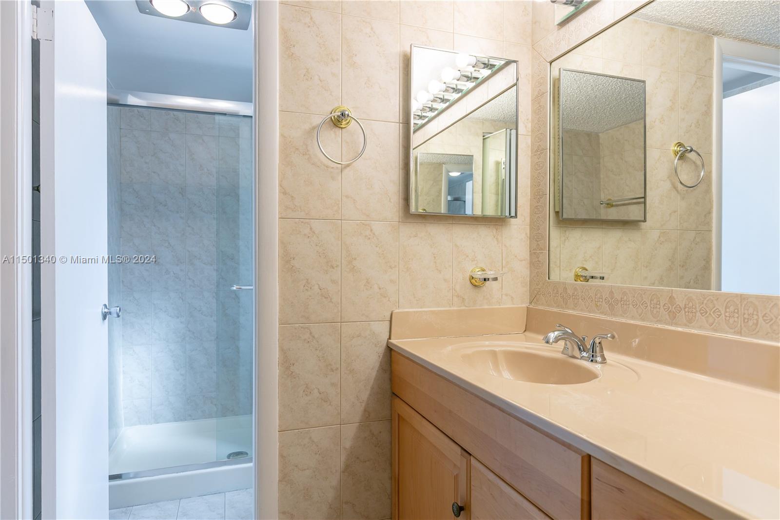 20441 NE 30th Ave 206-9, Aventura, Florida 33180, 3 Bedrooms Bedrooms, 5 Rooms Rooms,2 BathroomsBathrooms,Residential,For Sale,20441 NE 30th Ave 206-9,A11501340