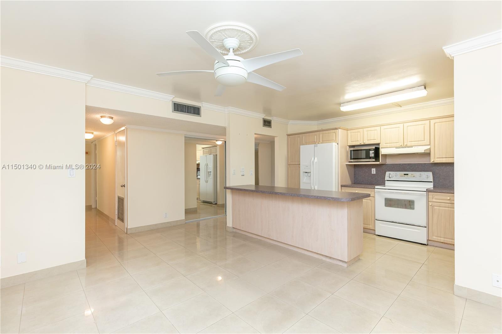 20441 30th Ave, Aventura, FL, 33180 United States, 3 Bedrooms Bedrooms, ,2 BathroomsBathrooms,Residential,For Sale,30th Ave,A11501340