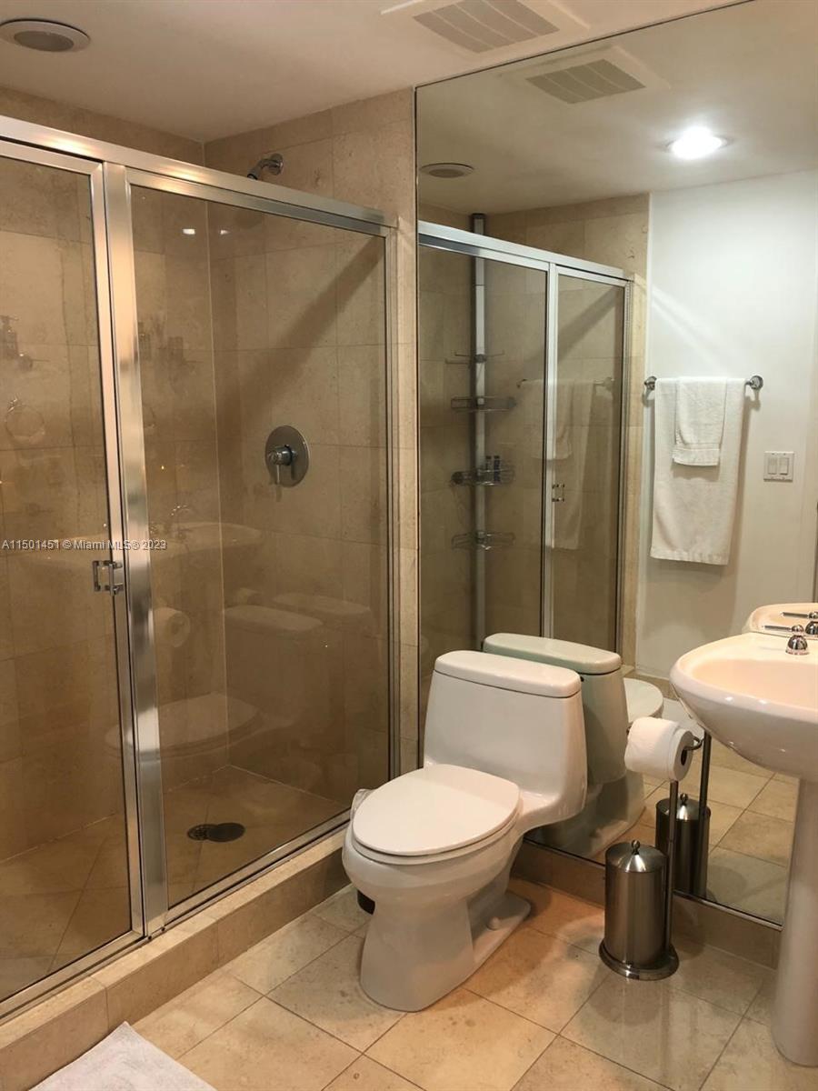 1830 S OCEAN DR 5003, Hallandale Beach, Florida 33009, 3 Bedrooms Bedrooms, ,3 BathroomsBathrooms,Residentiallease,For Rent,1830 S OCEAN DR 5003,A11501451
