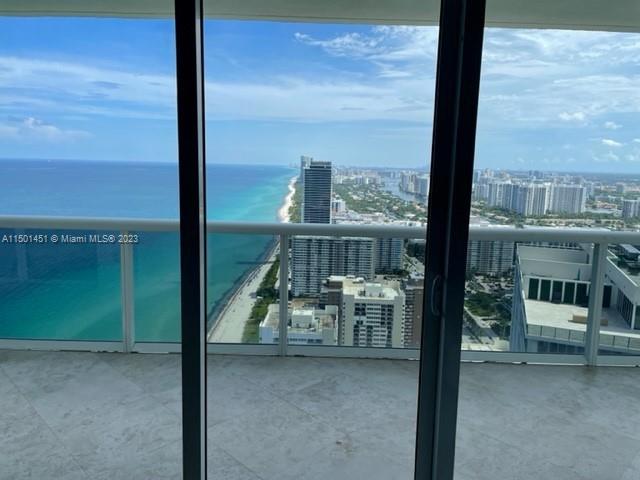 1830 S OCEAN DR 5003, Hallandale Beach, Florida 33009, 3 Bedrooms Bedrooms, ,3 BathroomsBathrooms,Residentiallease,For Rent,1830 S OCEAN DR 5003,A11501451