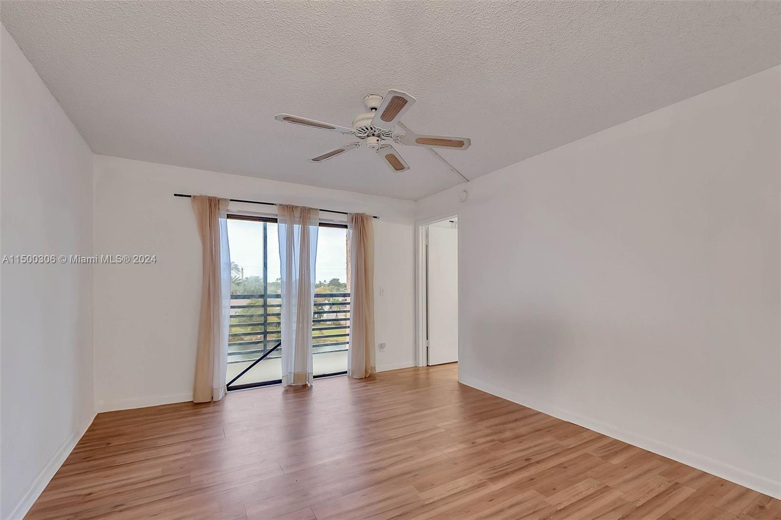 2711 104th Ave, Sunrise, FL, 33322 United States, 1 Bedroom Bedrooms, ,1 BathroomBathrooms,Residential,For Sale,104th Ave,A11500306