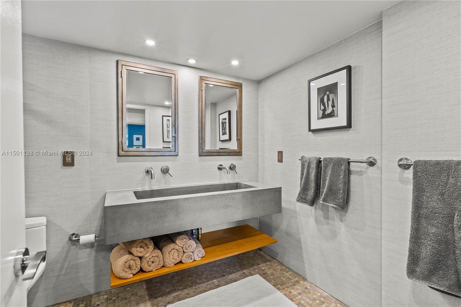 3300 NE 192nd St 1915, Aventura, Florida 33180, 1 Bedroom Bedrooms, ,2 BathroomsBathrooms,Residential,For Sale,3300 NE 192nd St 1915,A11501138