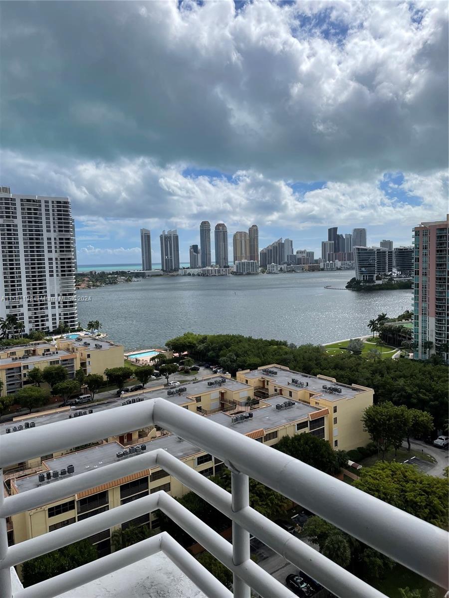 3300 NE 192nd St 1915, Aventura, Florida 33180, 1 Bedroom Bedrooms, ,2 BathroomsBathrooms,Residential,For Sale,3300 NE 192nd St 1915,A11501138
