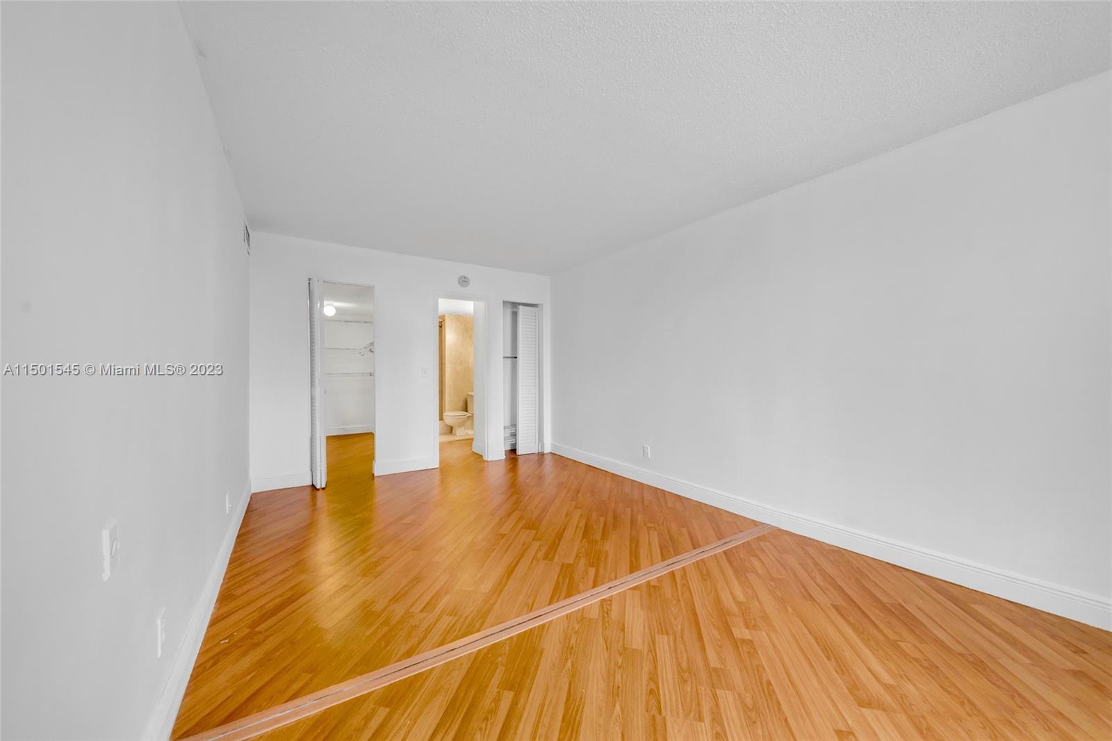 13499 Biscayne Blvd 505, North Miami, Florida 33181, 2 Bedrooms Bedrooms, ,2 BathroomsBathrooms,Residentiallease,For Rent,13499 Biscayne Blvd 505,A11501545